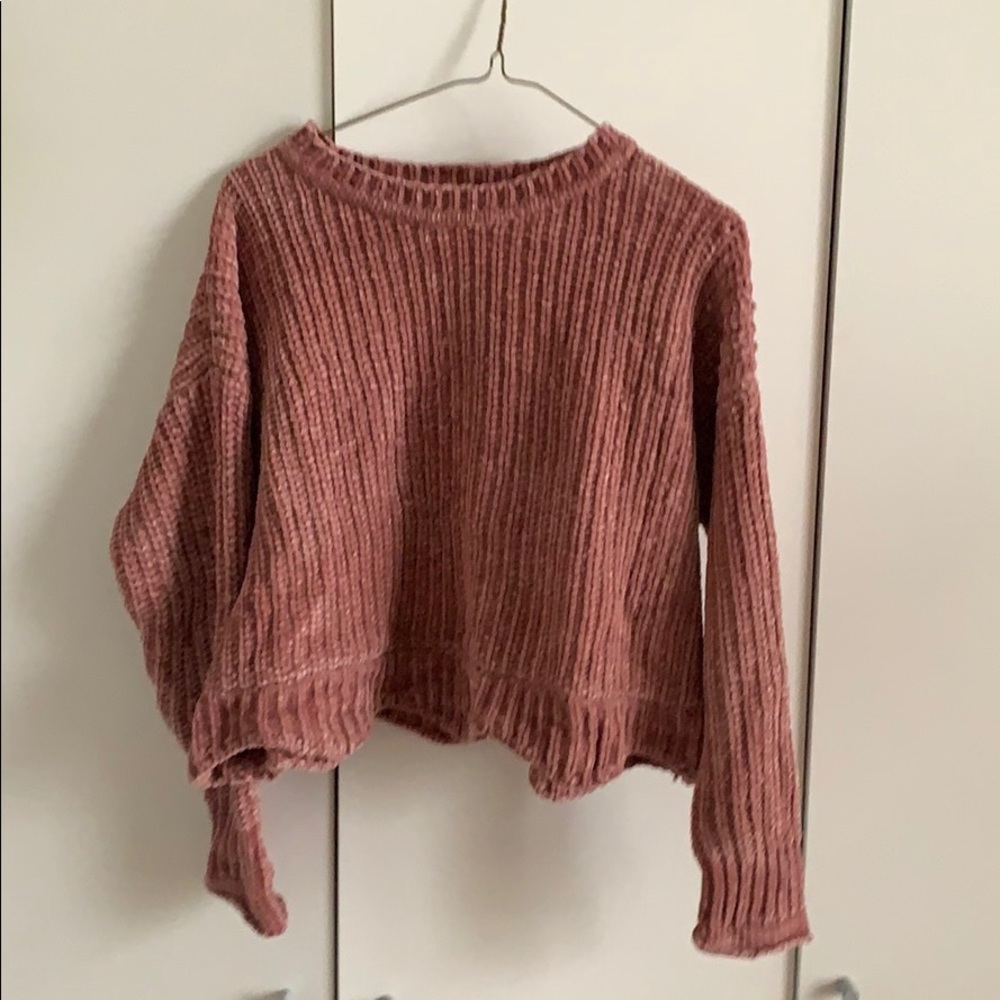 Cute Pink Zara sweater.